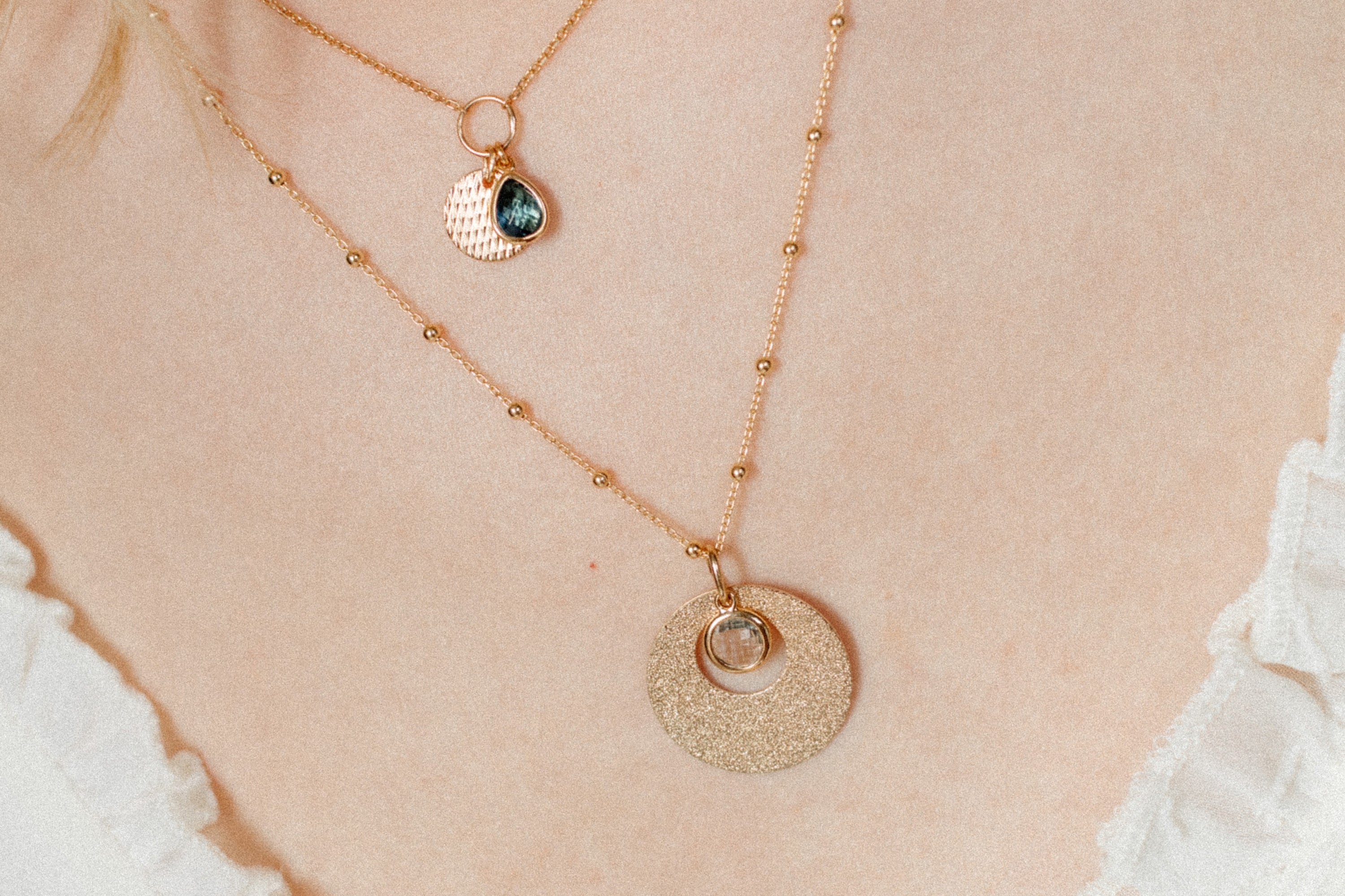 Disk sand charm
