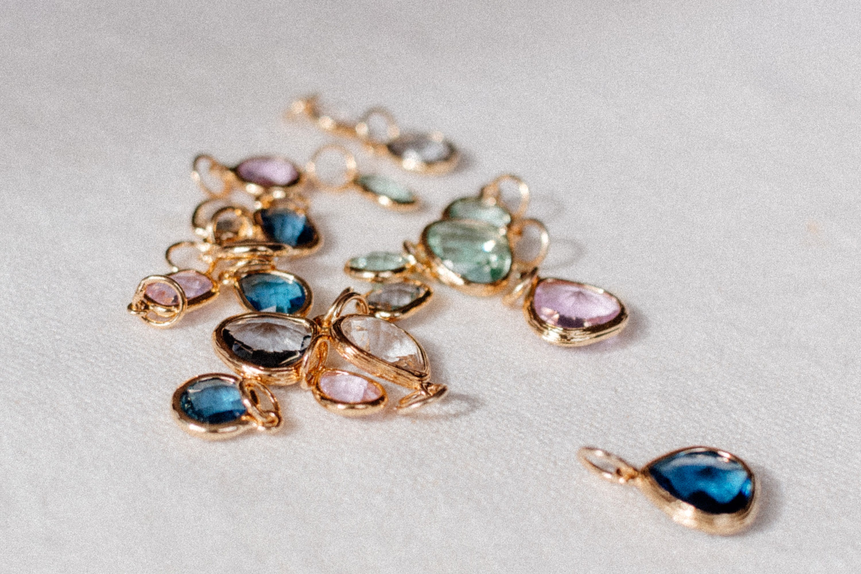 Rosa sirkel charm
