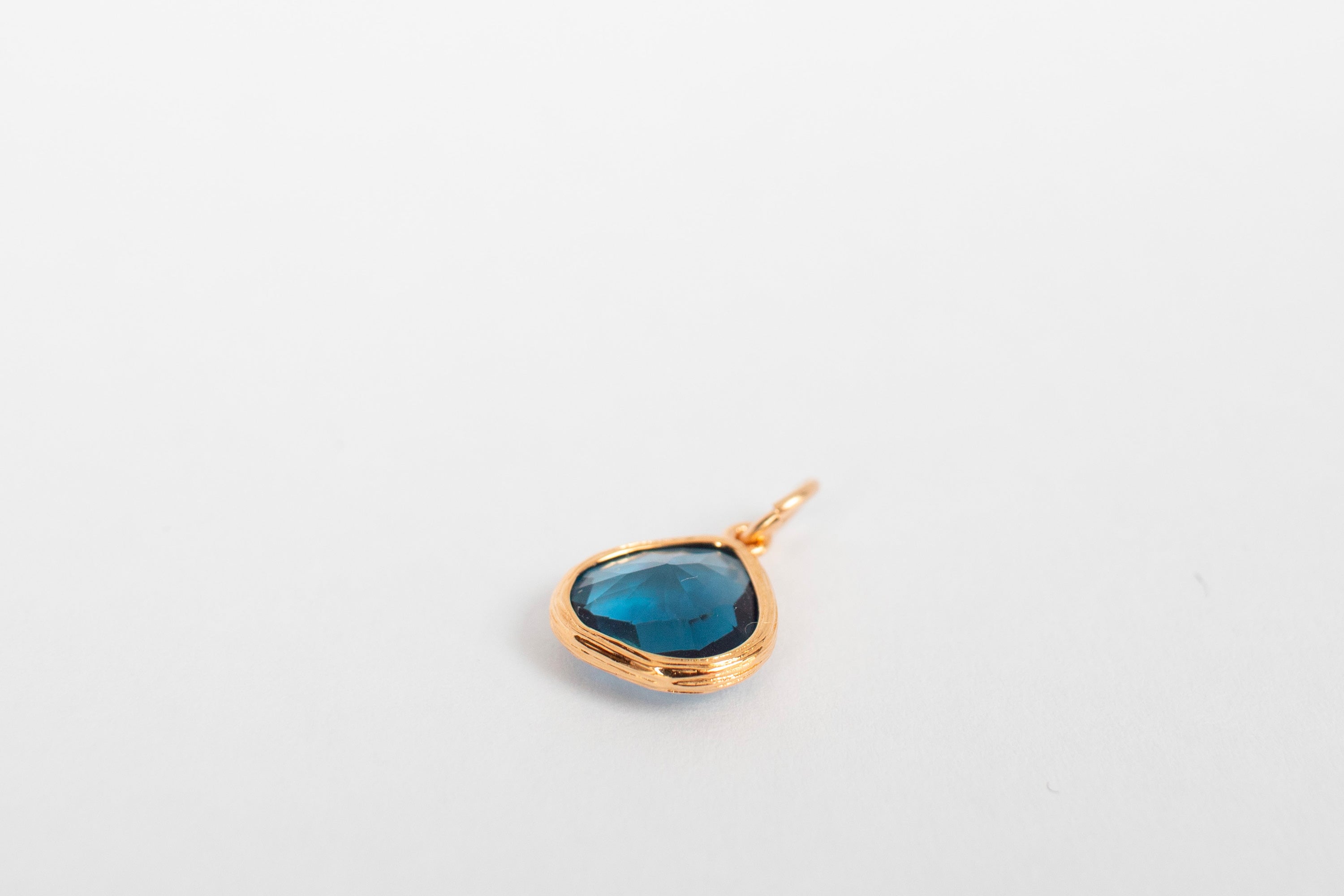 Blå stor dråpe charm