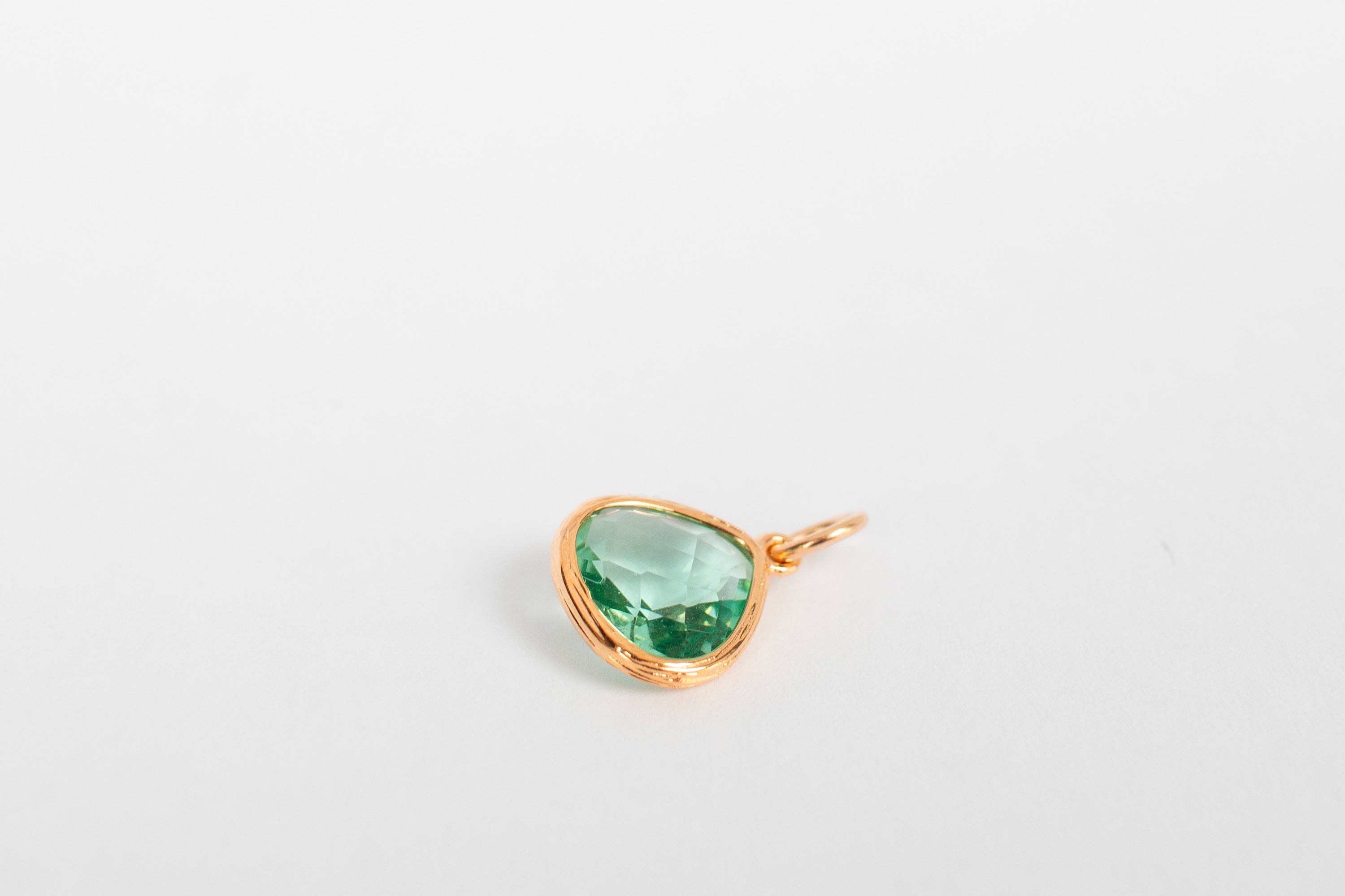 Grønn stor dråpe charm
