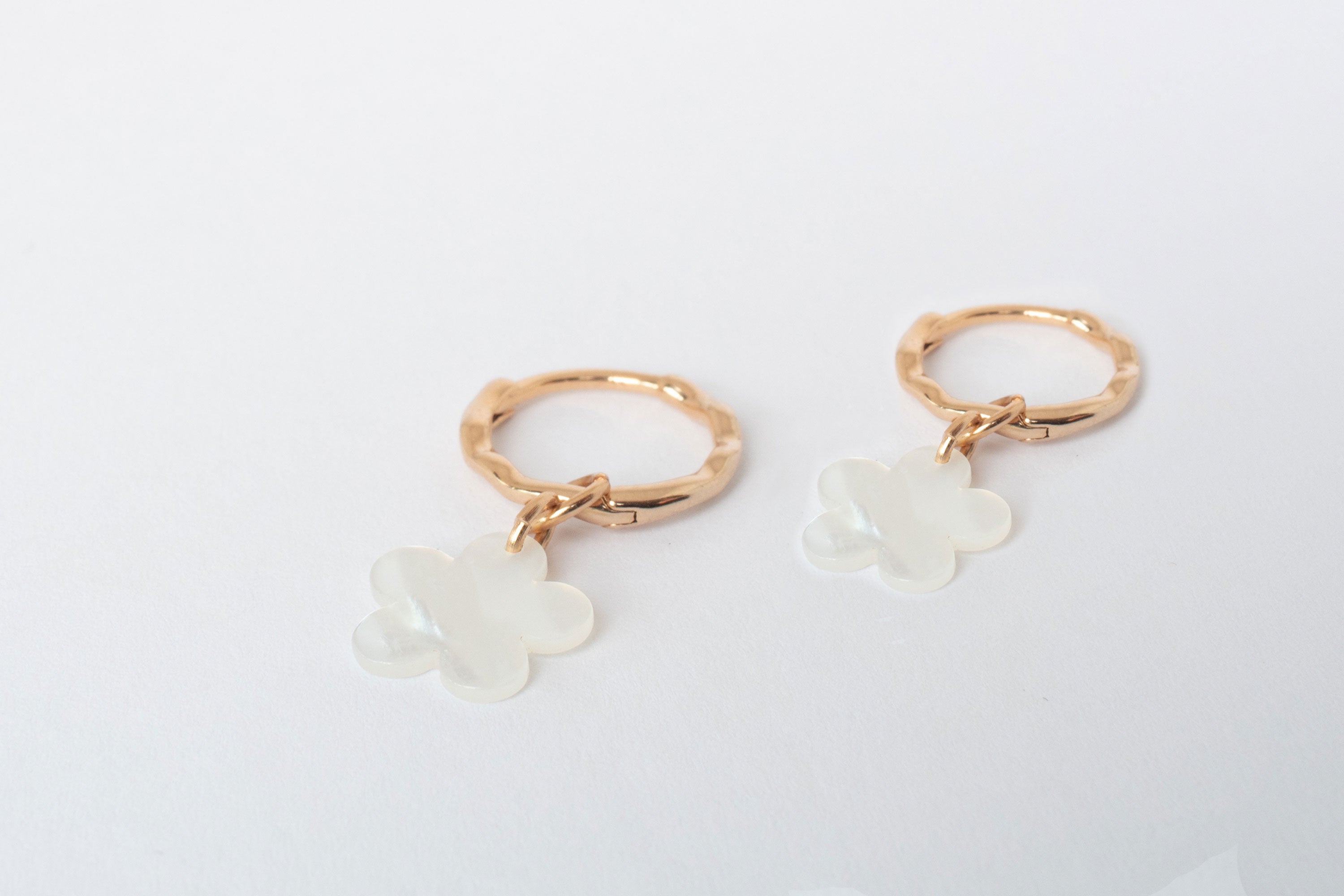 Blomst perlemor hoops